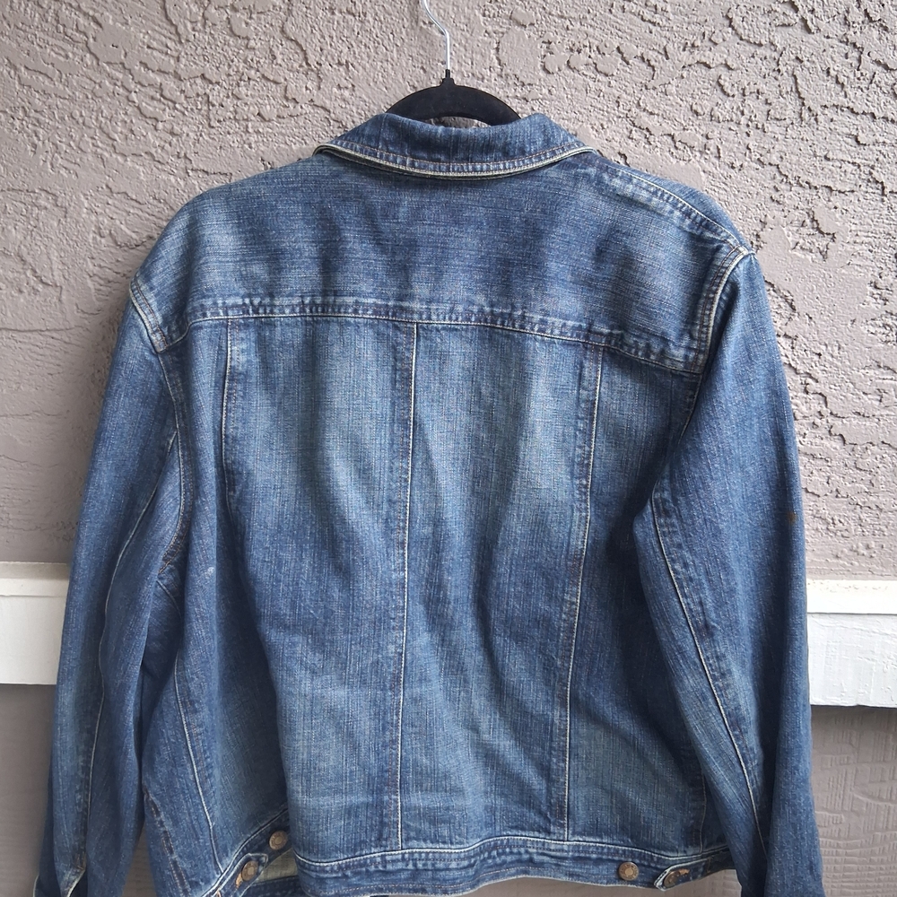 Classic Blue Denim Jacket - Picture 6 of 7